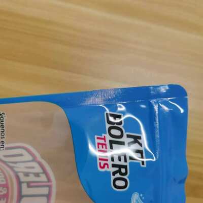 सिलिकॉन स्टैंड अप पैकेजिंग थैलों के साथ ज़िपलॉक स्पूट कस्टम मुद्रित खाद्य स्नैक्स के लिए कैंडी कॉफी पाउडर पैकेजिंग और भंडारण